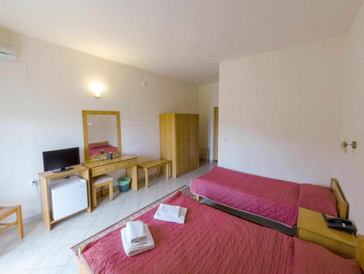 Hotel Kastro Sérvia Eksteriør bilde