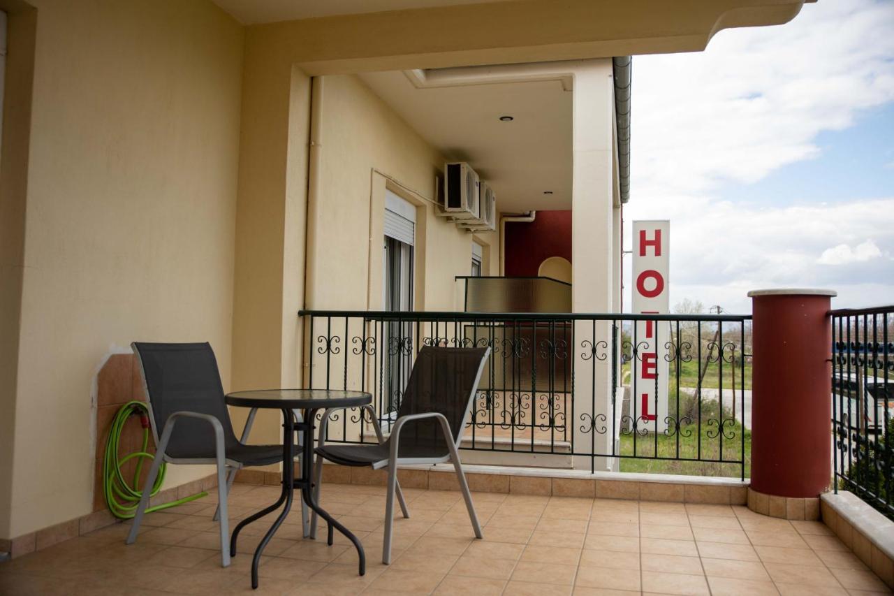 Hotel Kastro Sérvia Eksteriør bilde